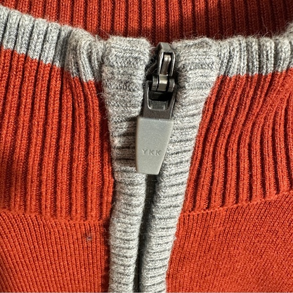 Duluth Trading 1/4 zip sweater, XXL, cotton blend, warm, winter, spring - Picture 6 of 9